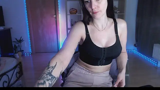 MissyDior8 online show from December 14, 2025, 5:35 am