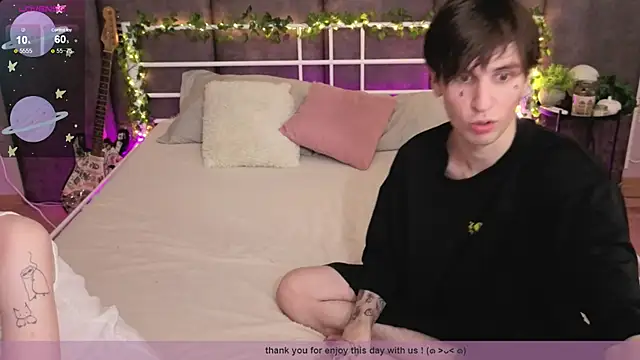 Snapshot of Danny_loves_Mary chatting on July 22, 2026, 4:59 am Danny loves Mary online show from July 22, 2026, 4:59 am