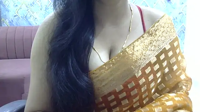 Zoya-sexy online show from May 6, 2026, 7:41 pm
