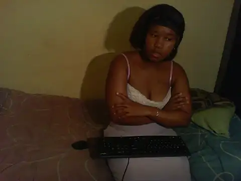 Snapshot of Diva-girl chatting on November 20, 2025, 6:02 am Diva-girl online show from November 20, 2025, 6:02 am