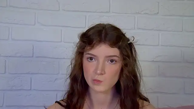 Snapshot of SophiaProve chatting on July 5, 2026, 4:03 pm SophiaProve online show from July 5, 2026, 4:03 pm