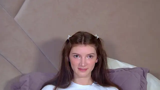 Snapshot of SophiaProve chatting on July 13, 2026, 4:32 pm SophiaProve online show from July 13, 2026, 4:32 pm