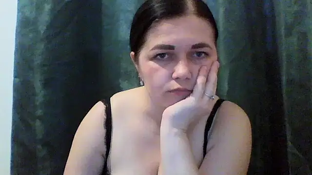 Vitalina282128 online show from April 4, 2026, 5:38 am