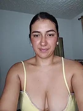 Snapshot of ViolettaWalton1 chatting on December 23, 2025, 3:37 am ViolettaWalton1 online show from December 23, 2025, 3:37 am