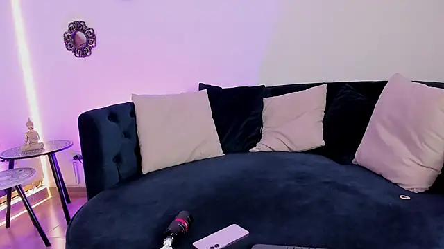 Snapshot of Kimberly__wood chatting on December 16, 2025, 10:37 pm Kimberly wood online show from December 16, 2025, 10:37 pm