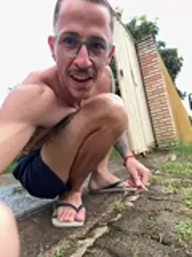 Lucasjandre online show from February 12, 2026, 8:48 pm