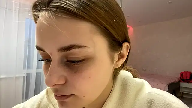 GeralynChiszar online show from March 28, 2026, 4:17 pm