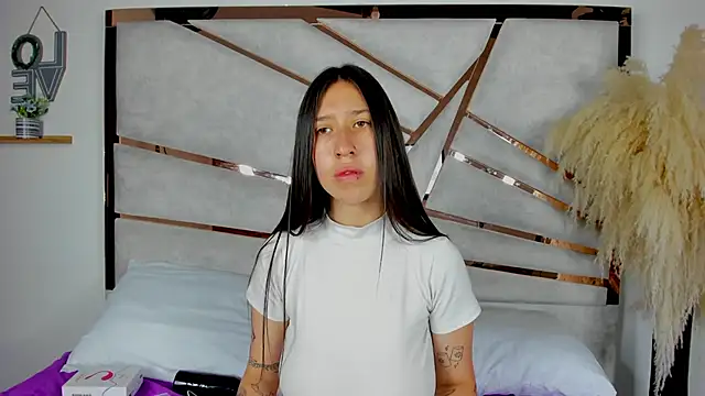 Snapshot of venusmorgan_ chatting on November 21, 2025, 12:04 pm venusmorgan online show from November 21, 2025, 12:04 pm