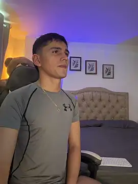 estebanperez 26 online show from June 17, 2026, 7:59 pm