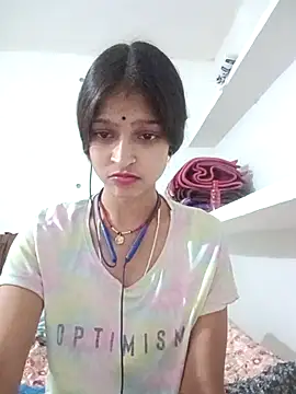 Mohnicute online show from May 8, 2026, 6:46 pm