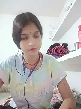 Mohnicute online show from May 15, 2026, 6:15 pm