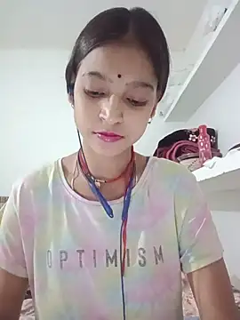 Mohnicute online show from May 19, 2026, 1:06 pm