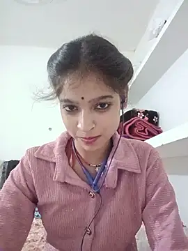 Mohnicute online show from May 22, 2026, 10:04 pm