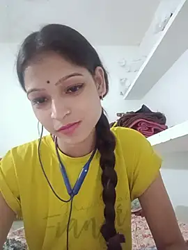 Mohnicute online show from June 7, 2026, 5:16 pm