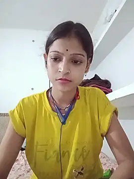 Mohnicute online show from June 8, 2026, 6:19 pm