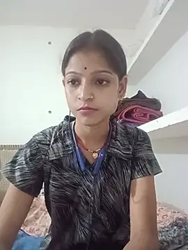 Mohnicute online show from June 10, 2026, 6:07 pm