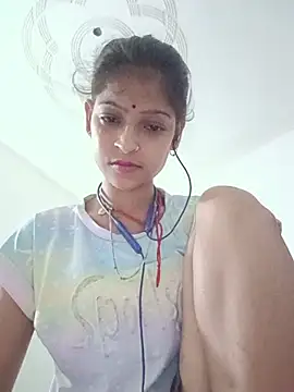 Mohnicute online show from June 28, 2026, 7:31 pm