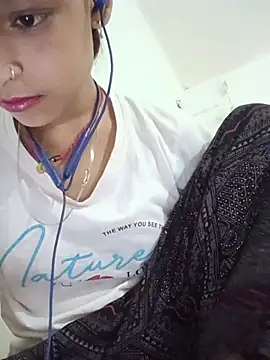 Mohnicute online show from July 28, 2026, 6:20 pm