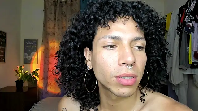 Angel White25 online show from February 17, 2026, 8:59 pm