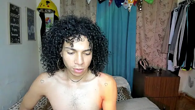 Angel White25 online show from July 22, 2026, 2:47 am