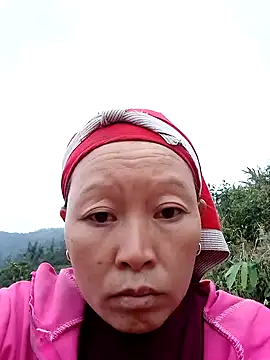 girl-hot2x online show from December 20, 2025, 10:22 am