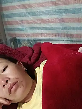 girl-hot2x online show from June 13, 2026, 6:17 pm