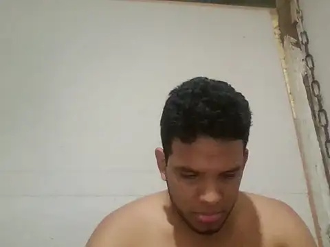 josecamsex27 online show from December 15, 2025, 3:38 pm