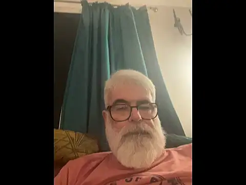 Snapshot of LeatherSdaddy chatting on January 10, 2026, 2:19 pm LeatherSdaddy online show from January 10, 2026, 2:19 pm