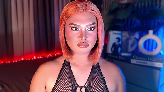 Snapshot of UrGoddess_Sofia chatting on March 26, 2026, 5:18 pm UrGoddess Sofia online show from March 26, 2026, 5:18 pm