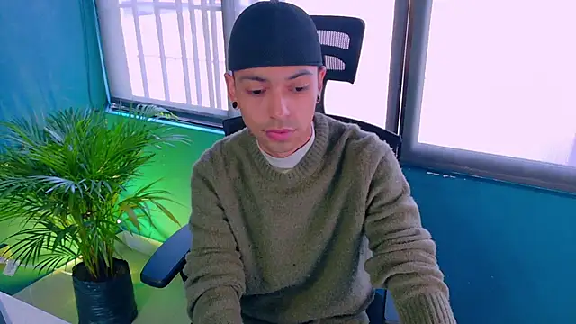 Snapshot of Imtavo chatting on February 20, 2026, 2:50 pm Imtavo online show from February 20, 2026, 2:50 pm