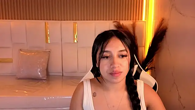 Juliana Tx online show from March 3, 2026, 3:01 am