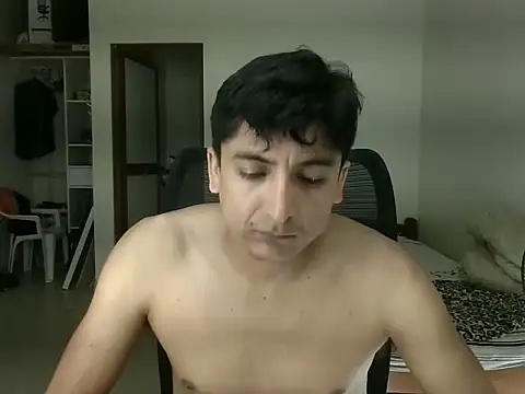 Snapshot of romdem chatting on November 23, 2025, 6:02 am romdem online show from November 23, 2025, 6:02 am