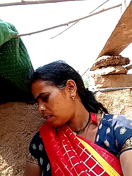 Snapshot of Neetujk chatting on November 18, 2025, 7:02 am Neetujk online show from November 18, 2025, 7:02 am