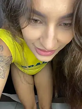 engelintense online show from May 12, 2026, 11:35 pm