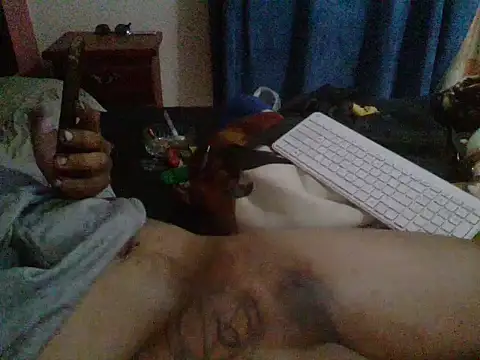 pareja4018 online show from March 19, 2026, 7:12 am