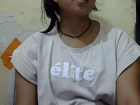 Snapshot of Anika_Singh chatting on May 4, 2026, 6:15 pm Anika Singh online show from May 4, 2026, 6:15 pm
