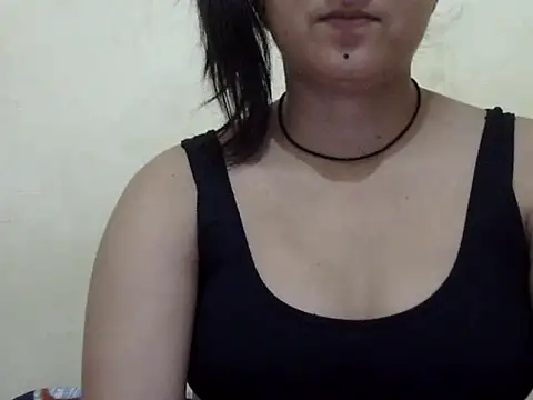 Snapshot of Anika_Singh chatting on May 28, 2026, 4:04 pm Anika Singh online show from May 28, 2026, 4:04 pm