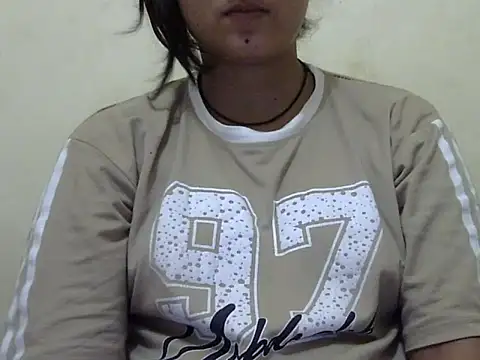 Snapshot of Anika_Singh chatting on June 13, 2026, 2:31 am Anika Singh online show from June 13, 2026, 2:31 am
