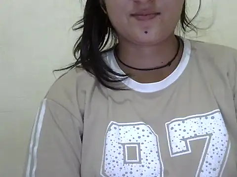 Snapshot of Anika_Singh chatting on June 14, 2026, 6:32 pm Anika Singh online show from June 14, 2026, 6:32 pm