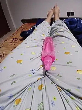 Tota sexi online show from July 31, 2026, 1:38 am