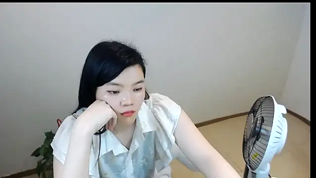 Snapshot of Shaurk chatting on March 2, 2026, 10:55 am Shaurk online show from March 2, 2026, 10:55 am