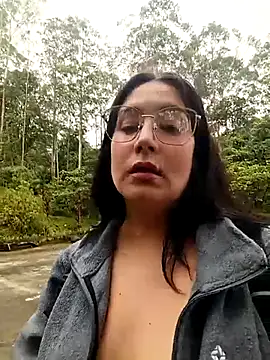 Snapshot of SaloGray8 chatting on June 10, 2026, 1:32 pm SaloGray8 online show from June 10, 2026, 1:32 pm