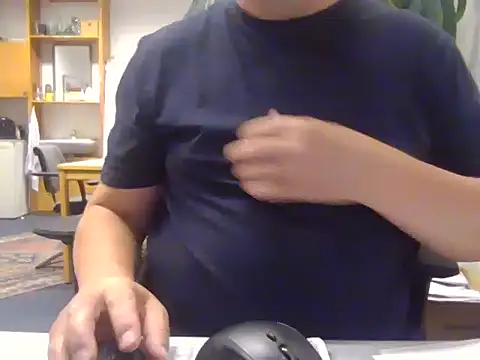 sssuka online show from November 15, 2025, 2:13 pm