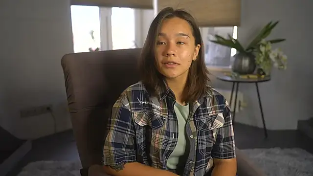 ArleenVizena online show from November 15, 2025, 11:07 am