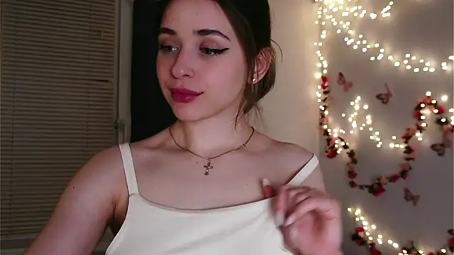 yoyogirlx online show from March 31, 2026, 2:06 pm