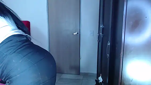 Snapshot of katecute88 chatting on February 14, 2025, 11:53 am katecute88 online show from February 14, 2025, 11:53 am