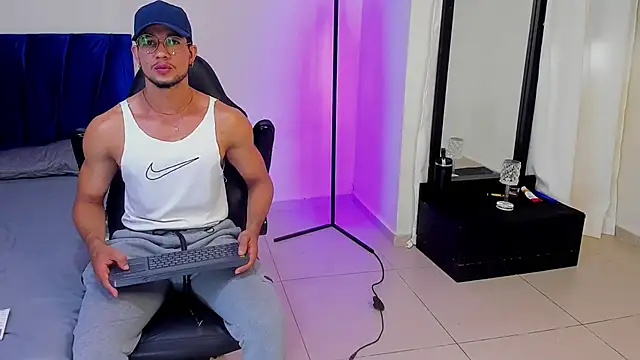 Nolan joness online show from January 14, 2026, 7:52 pm