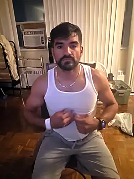 piggylatino online show from July 18, 2026, 3:00 am