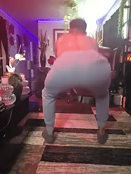 piggylatino online show from August 1, 2026, 5:01 pm
