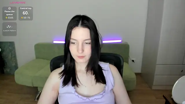 Snapshot of v_crizis324 chatting on May 24, 2026, 12:43 pm v crizis324 online show from May 24, 2026, 12:43 pm
